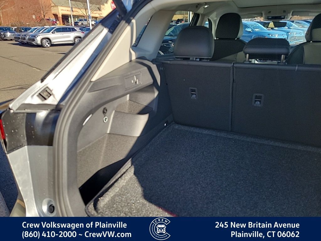 2026 Volkswagen Tiguan SE - Photo 47