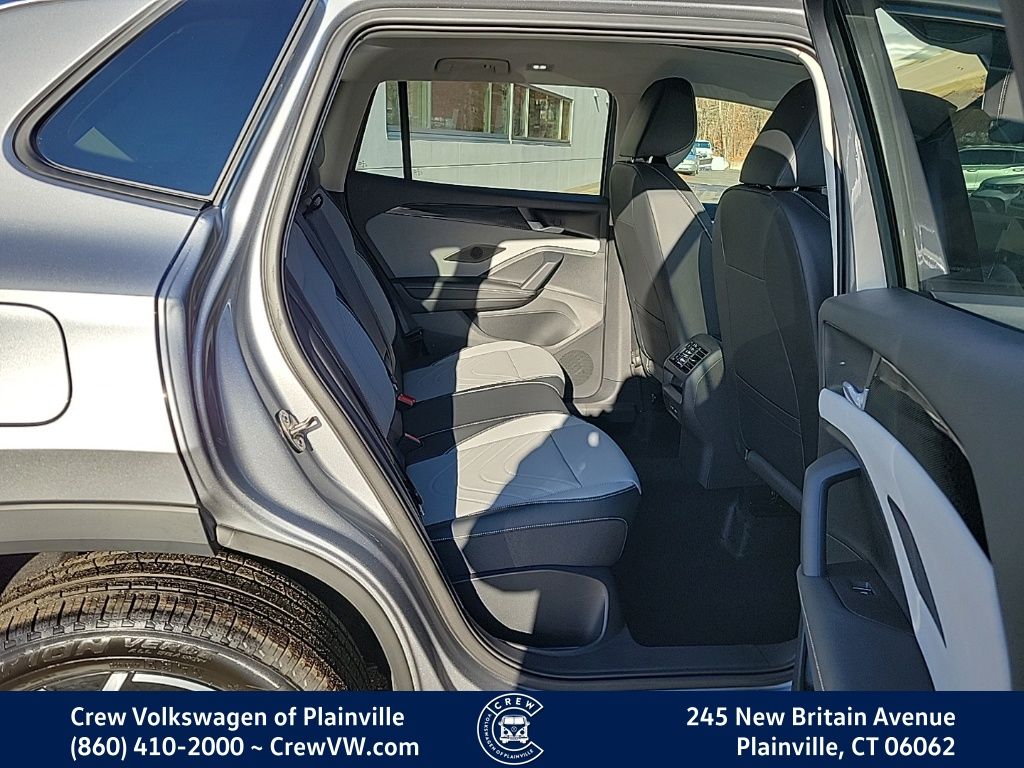 2026 Volkswagen Tiguan SE - Photo 14