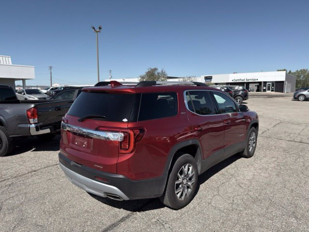 Used 2023 GMC Acadia SLT SUV