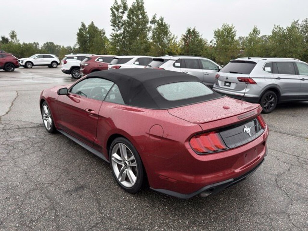Used 2021 Ford Mustang Convertible