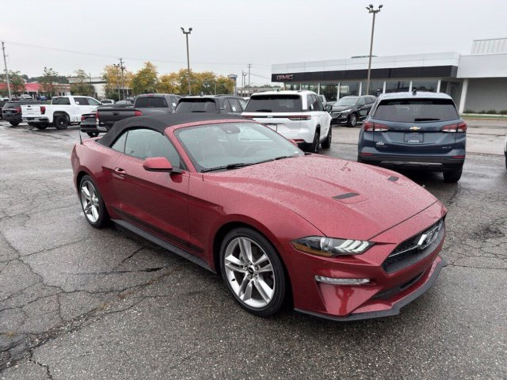 Used 2021 Ford Mustang Convertible