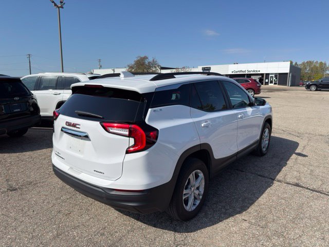 Used 2024 GMC Terrain SLE SUV