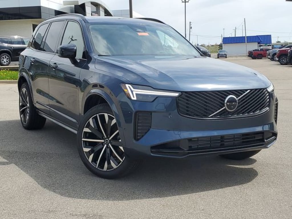 New 2026 Volvo XC90 plug-in hybrid T8 Ultra Dark Theme 6-Seater SUV