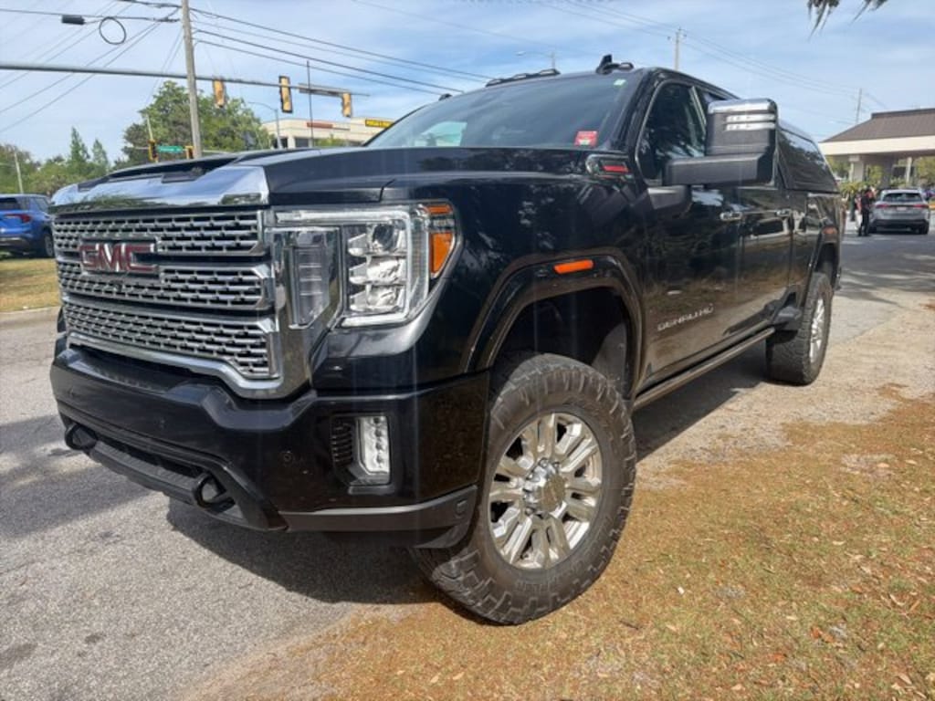 Used 2022 GMC Sierra 2500 HD Denali Truck Crew Cab