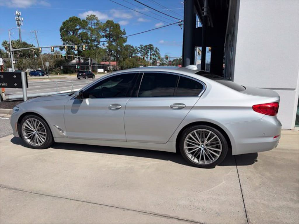 Used 2017 BMW 530i Sedan