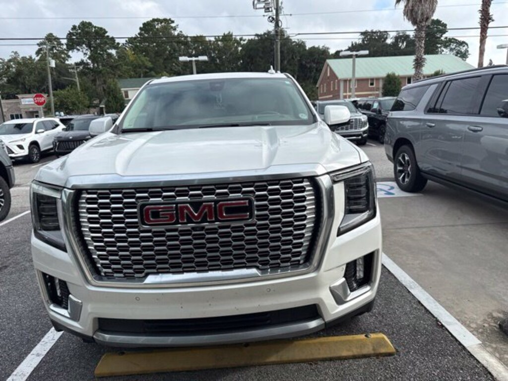 Used 2022 GMC Yukon XL Denali SUV