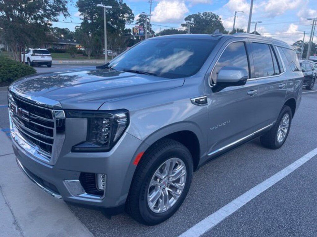 Used 2023 GMC Yukon SLT SUV