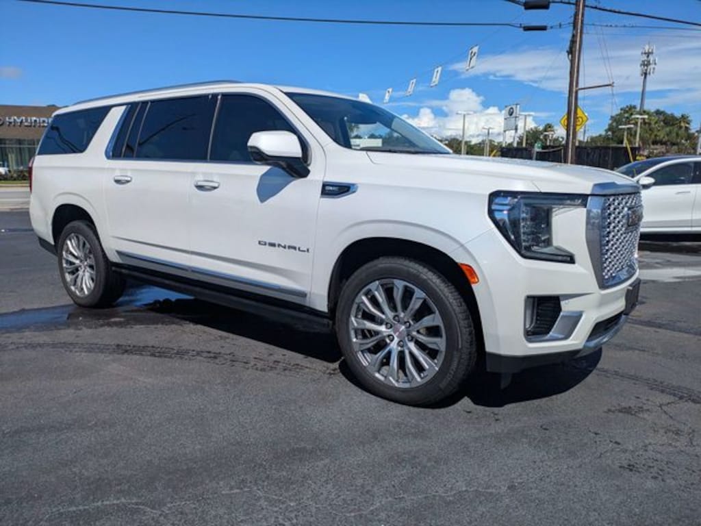 Used 2022 GMC Yukon XL Denali SUV