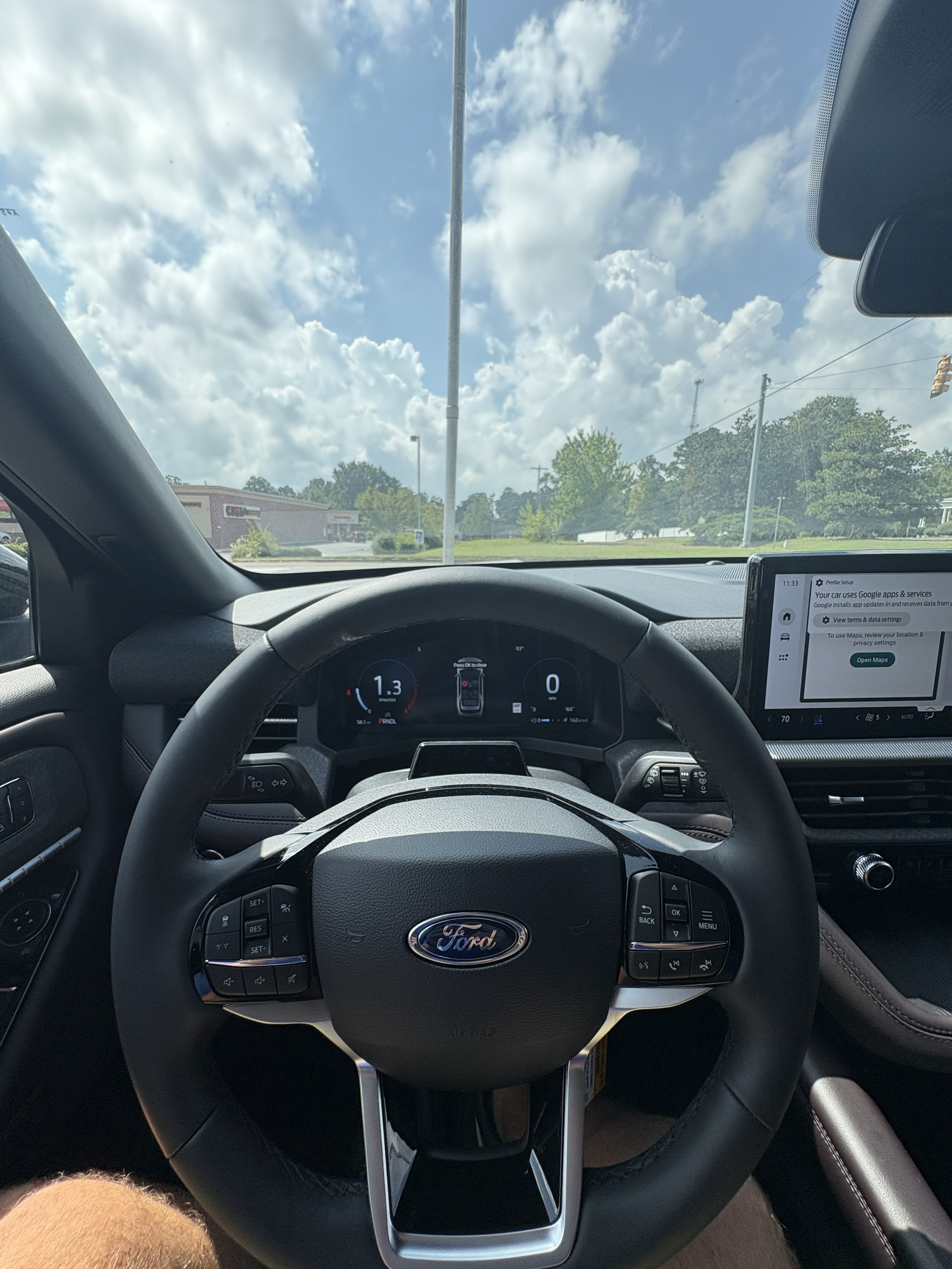 2026 Ford Explorer Platinum - Photo 14