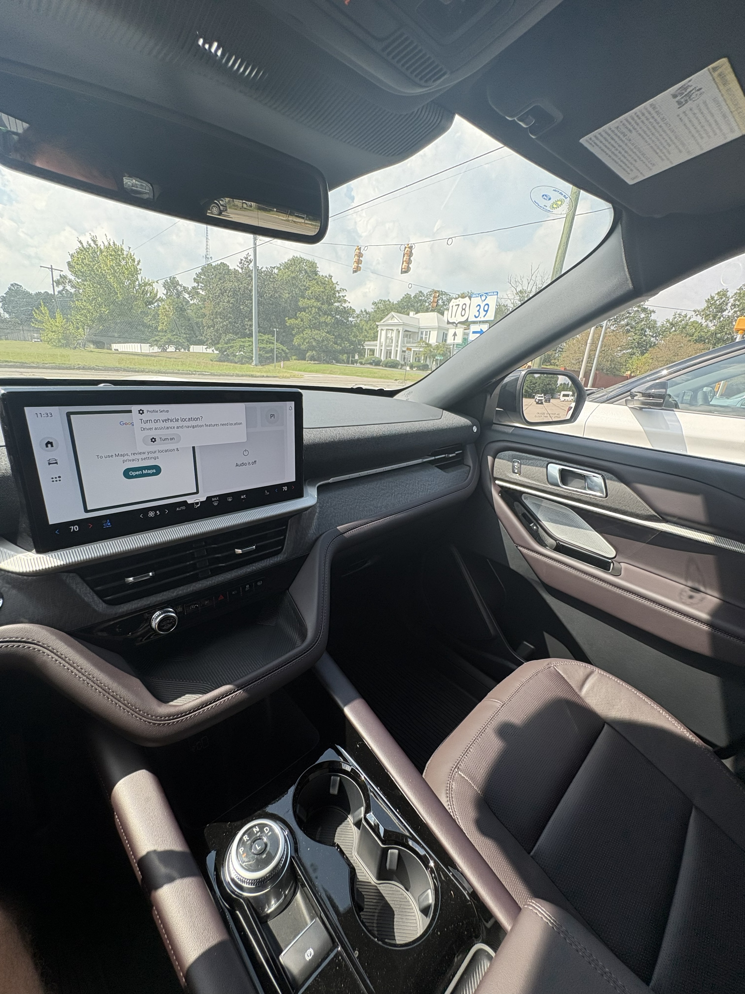 2026 Ford Explorer Platinum - Photo 15