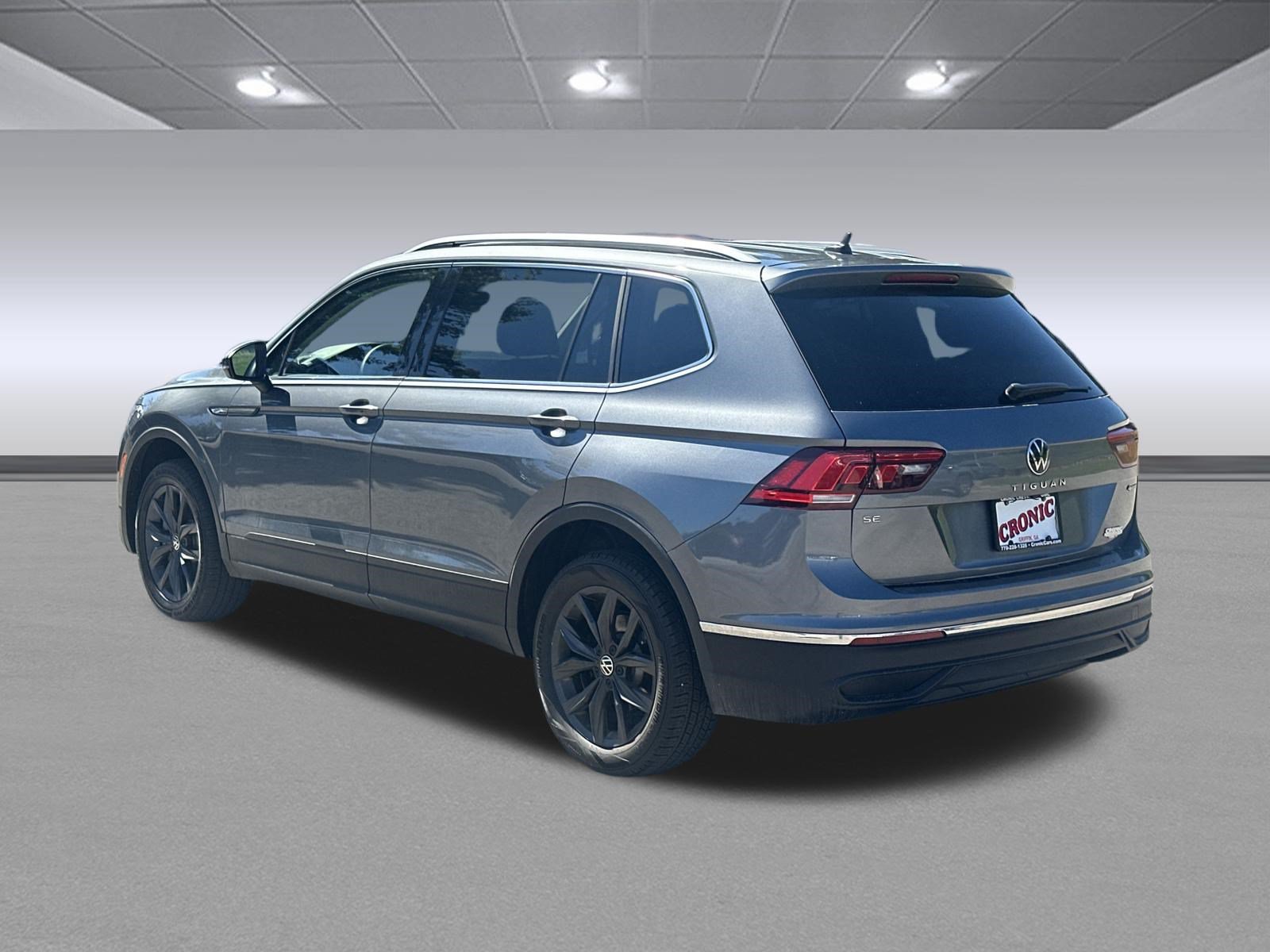 Used 2024 Volkswagen Tiguan SE