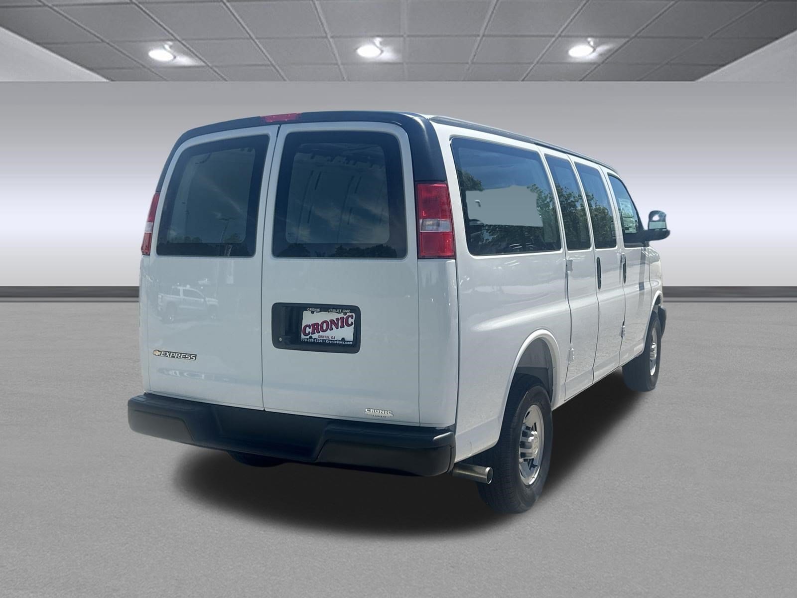 2026 Chevrolet Express Cargo Work Van - Photo 3