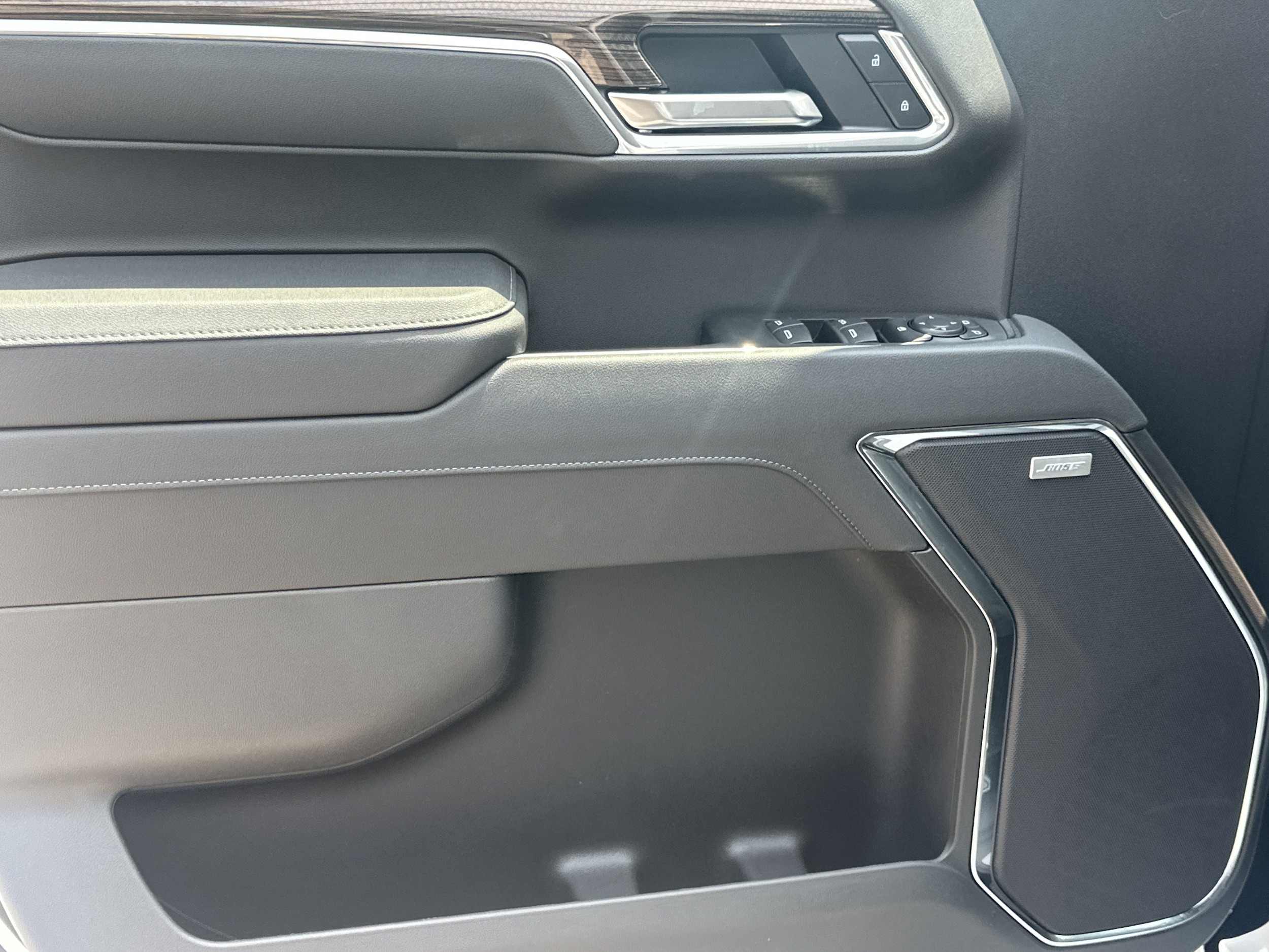 2026 Chevrolet Silverado 1500 LT Trail Boss - Photo 10