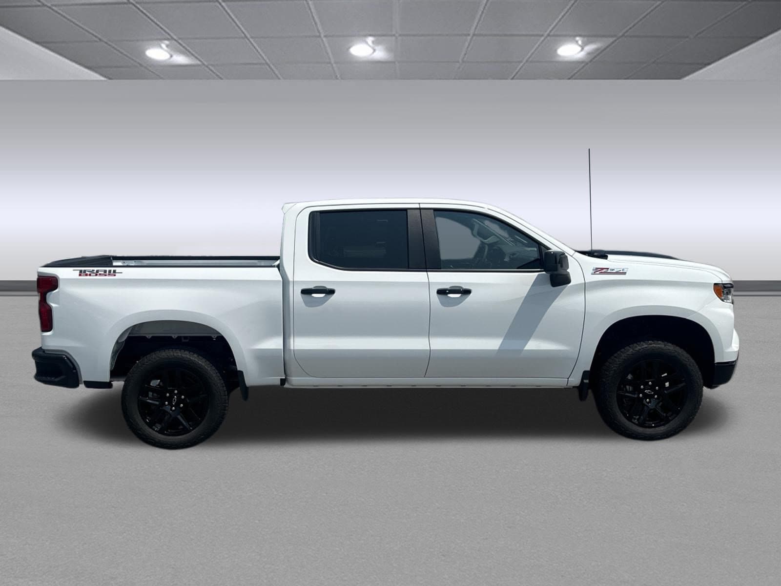 2026 Chevrolet Silverado 1500 LT Trail Boss - Photo 2