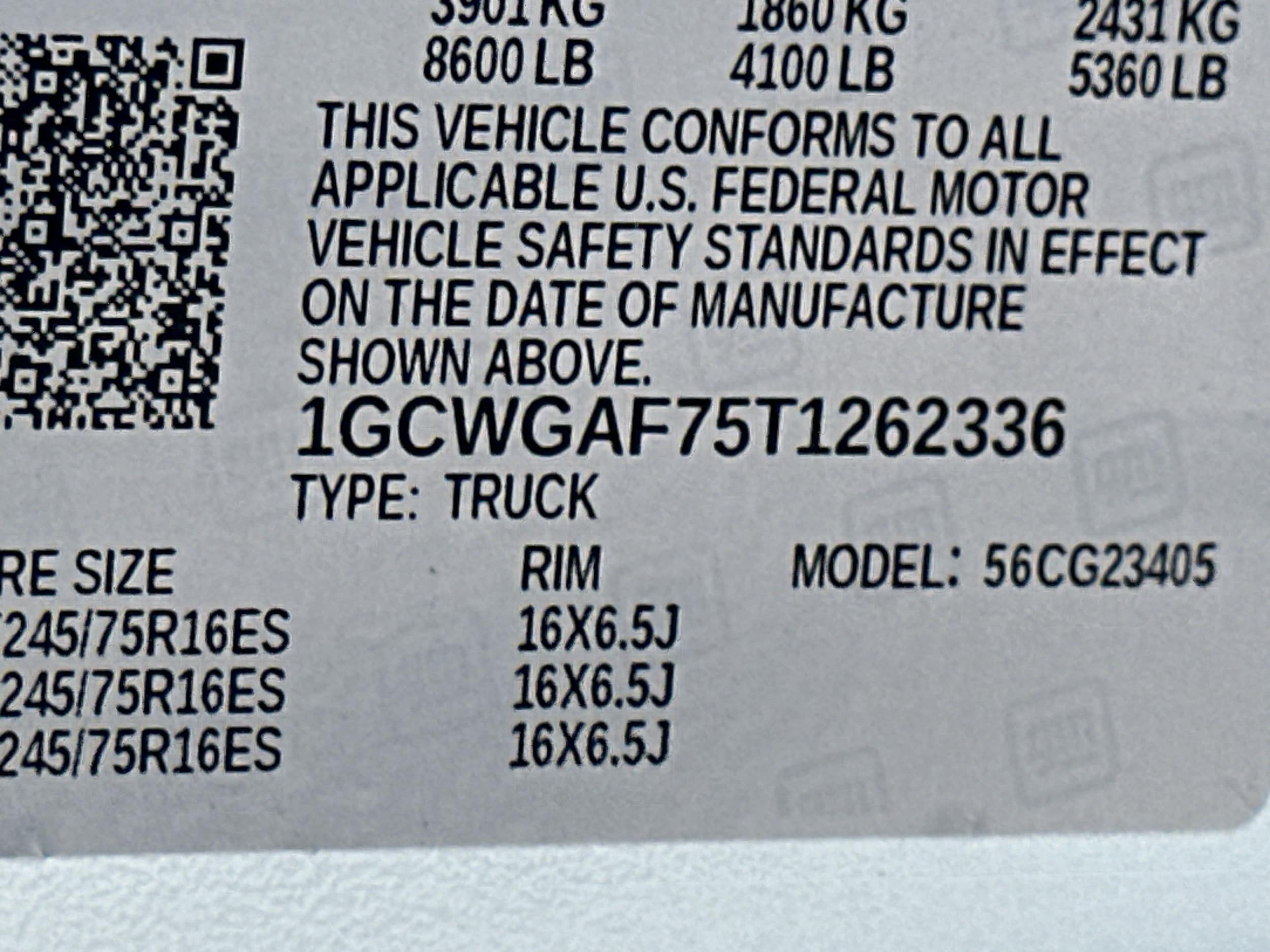2026 Chevrolet Express Cargo Work Van - Photo 24