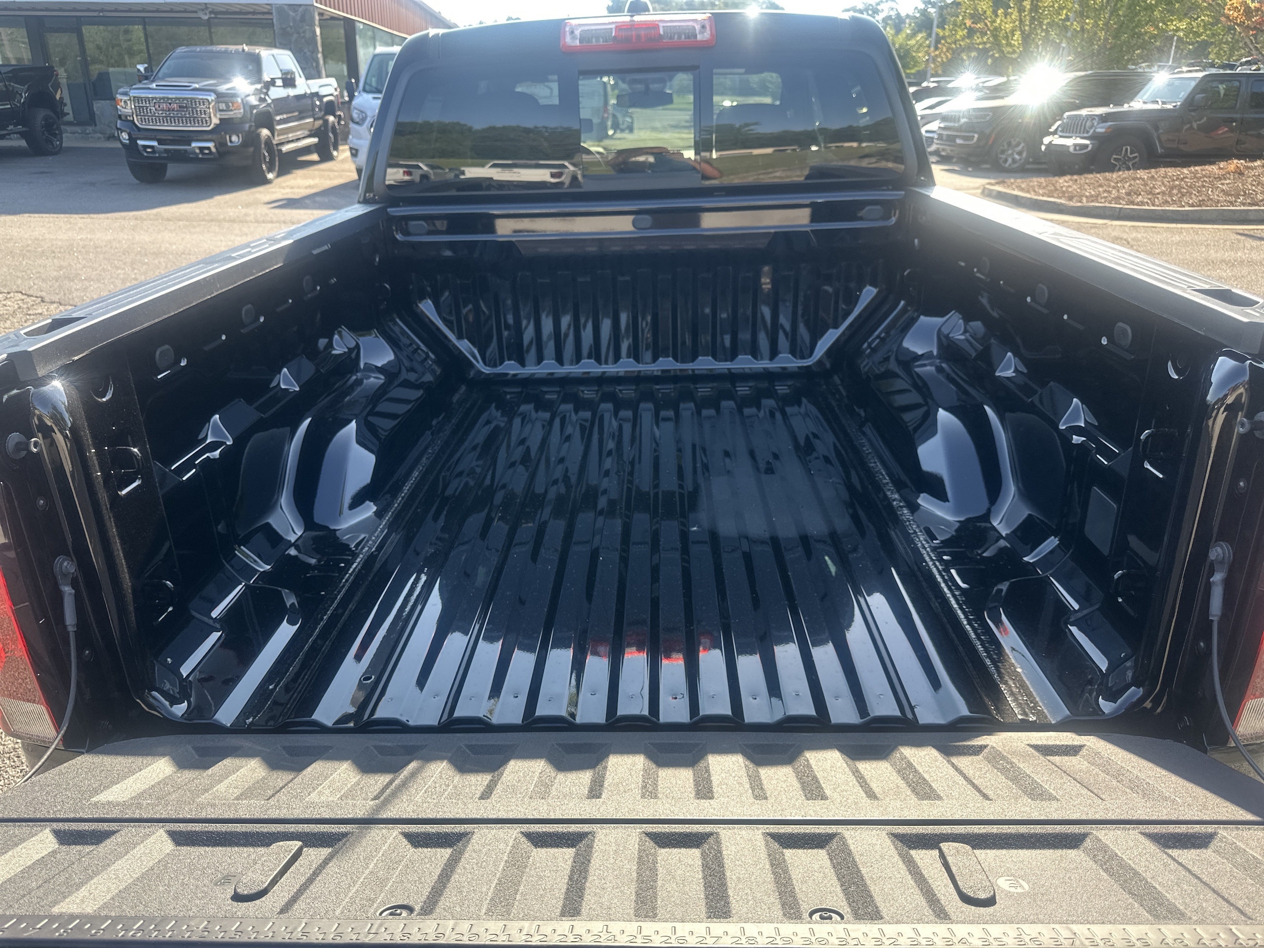 2026 Chevrolet Colorado Trail Boss - Photo 18