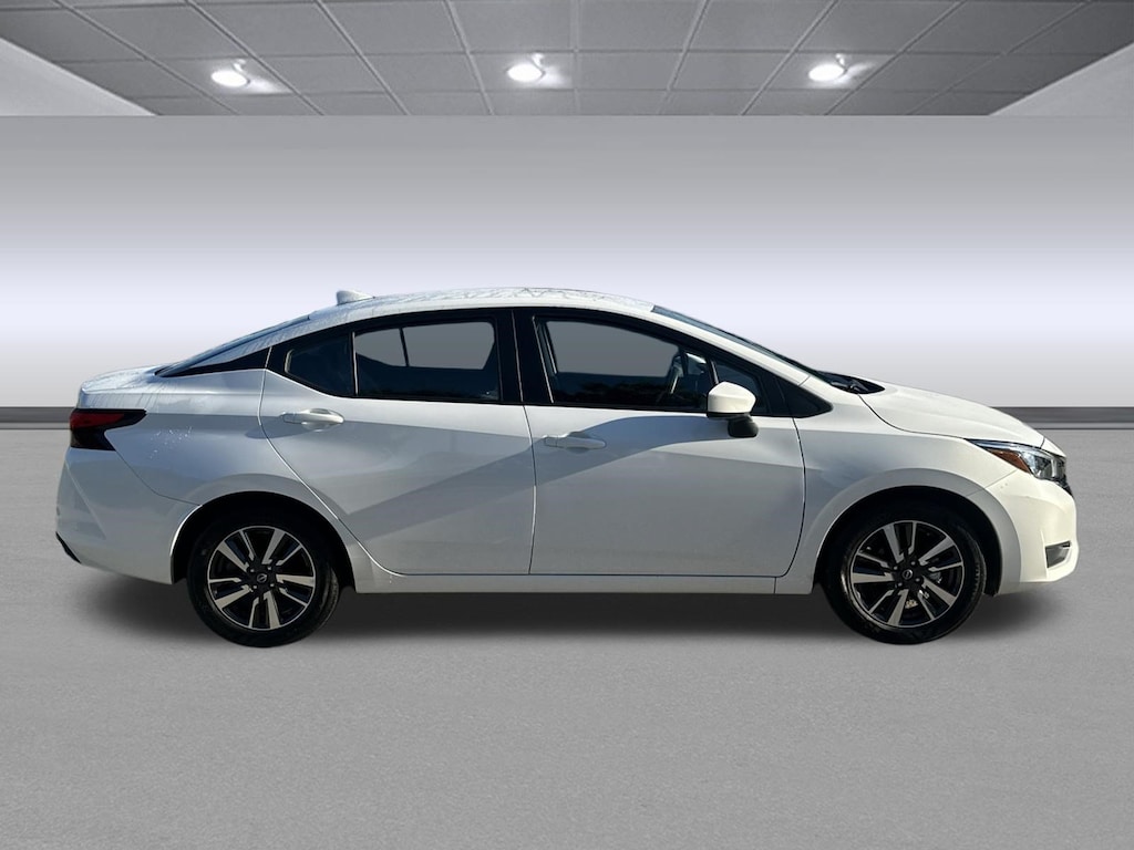 Used 2025 Nissan Versa 1.6 SV Sedan