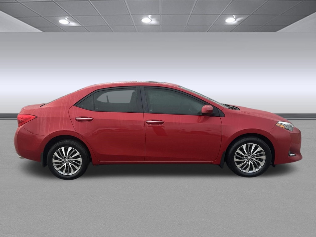 Used 2017 Toyota Corolla LE Sedan