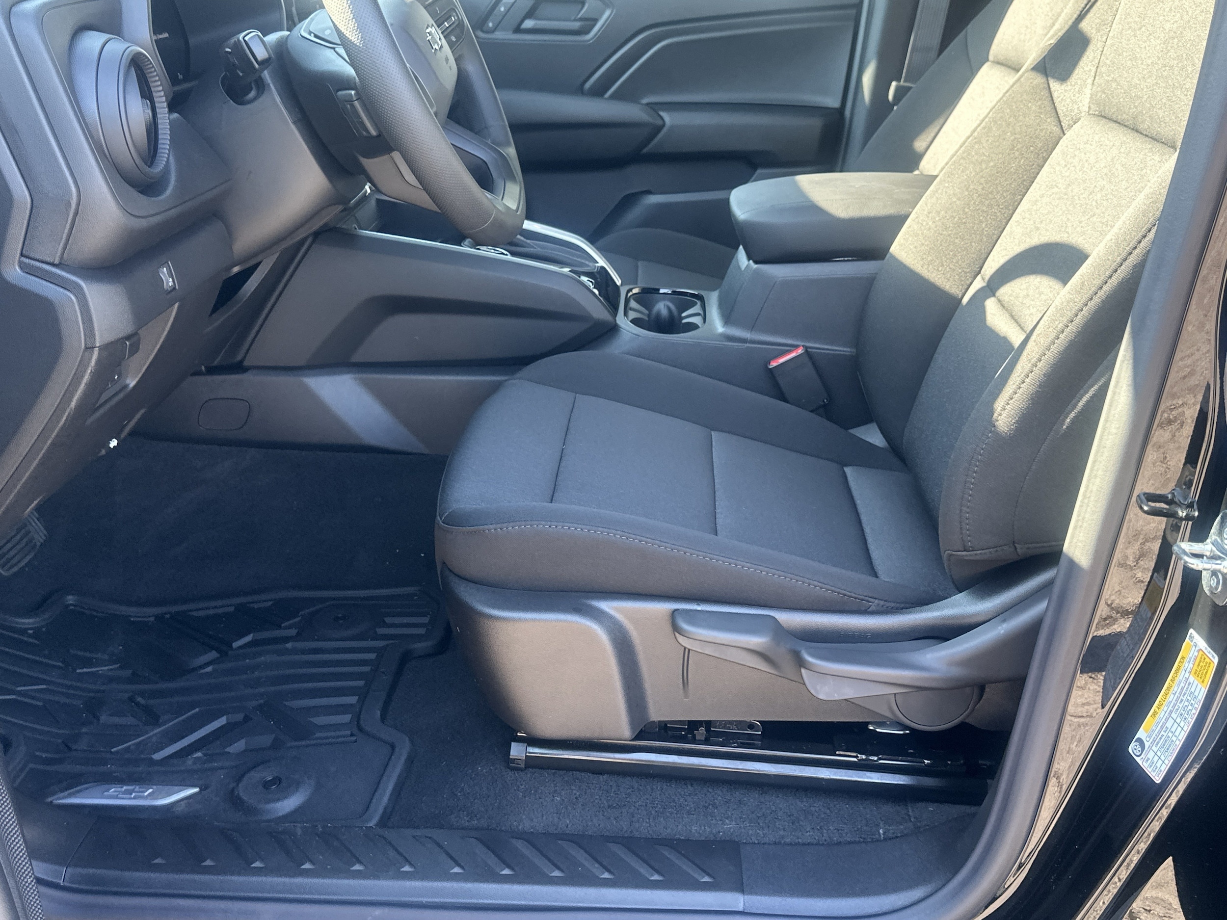 2026 Chevrolet Colorado Trail Boss - Photo 9