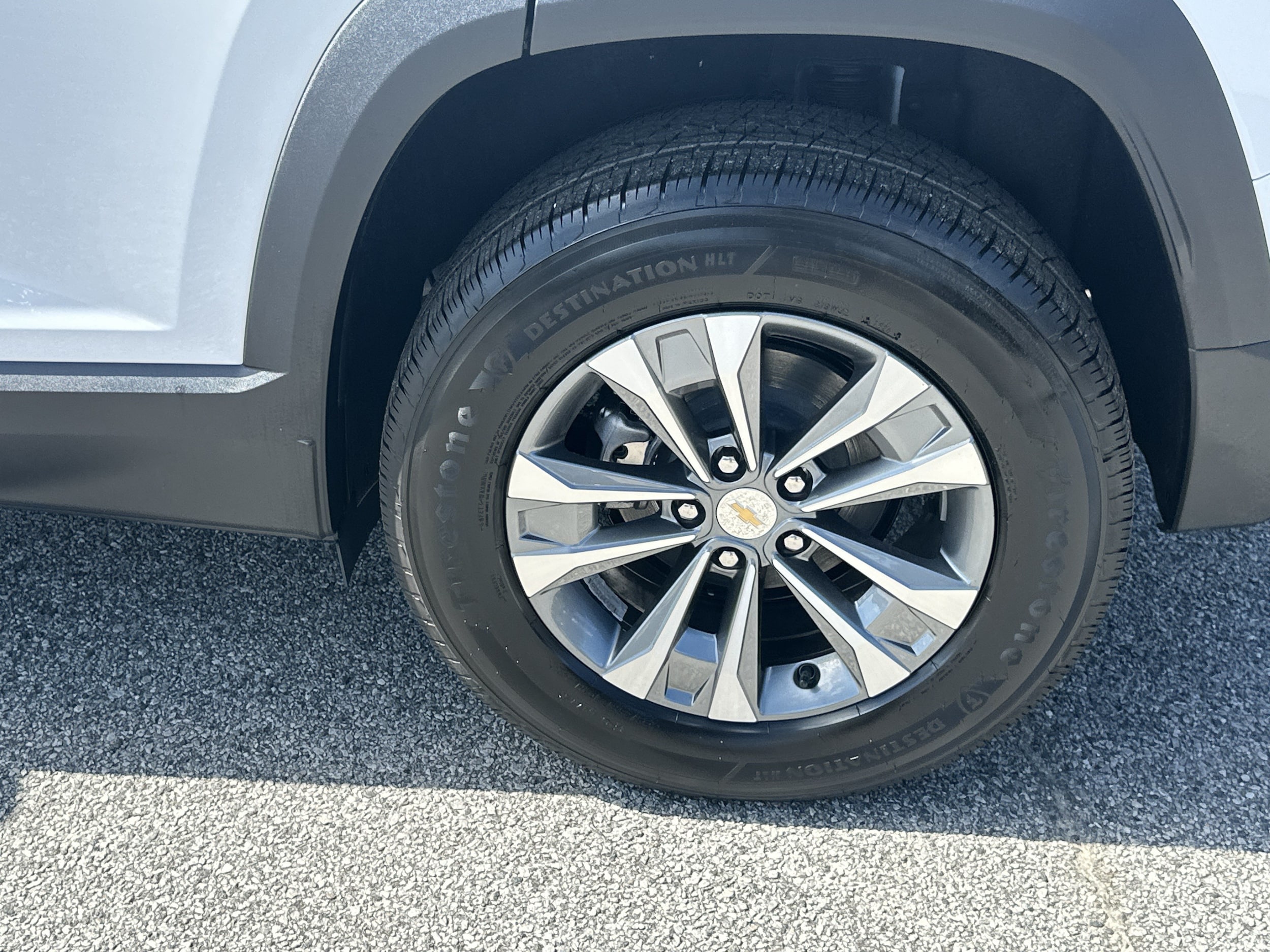 2027 Chevrolet Equinox LT - Photo 19