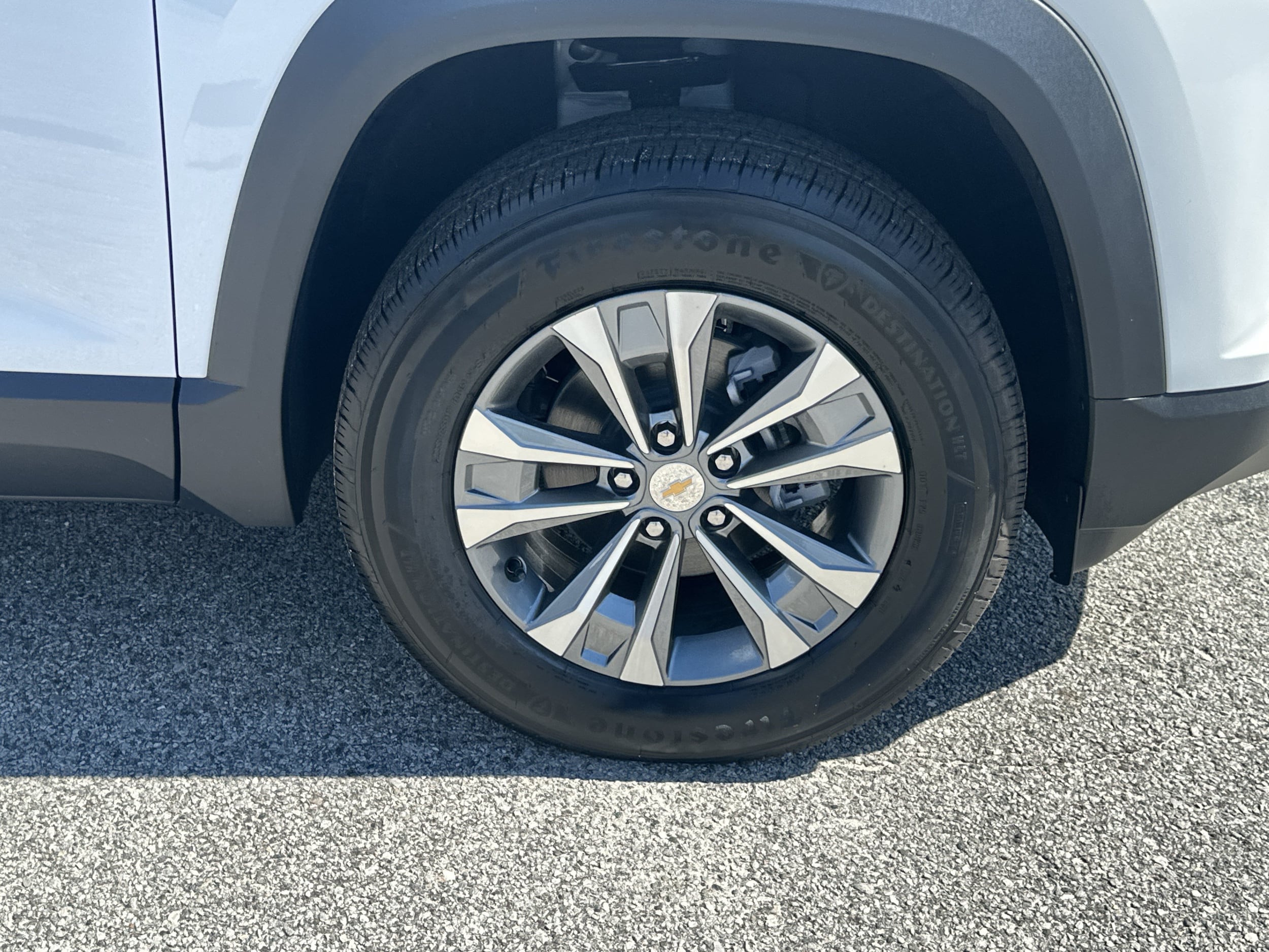 2027 Chevrolet Equinox LT - Photo 12