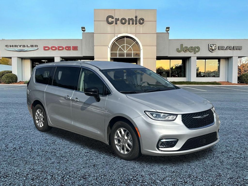 2024 Chrysler Pacifica