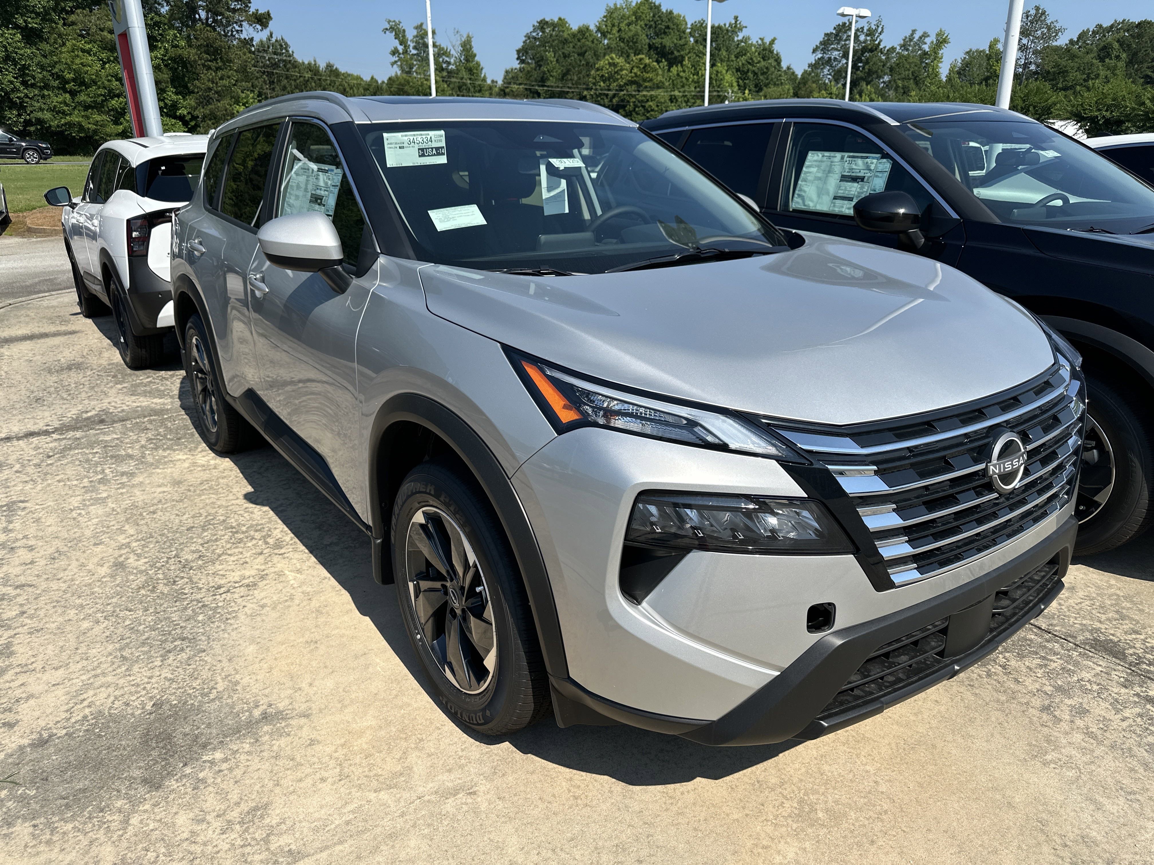New 2025 Nissan Rogue SV SUV
