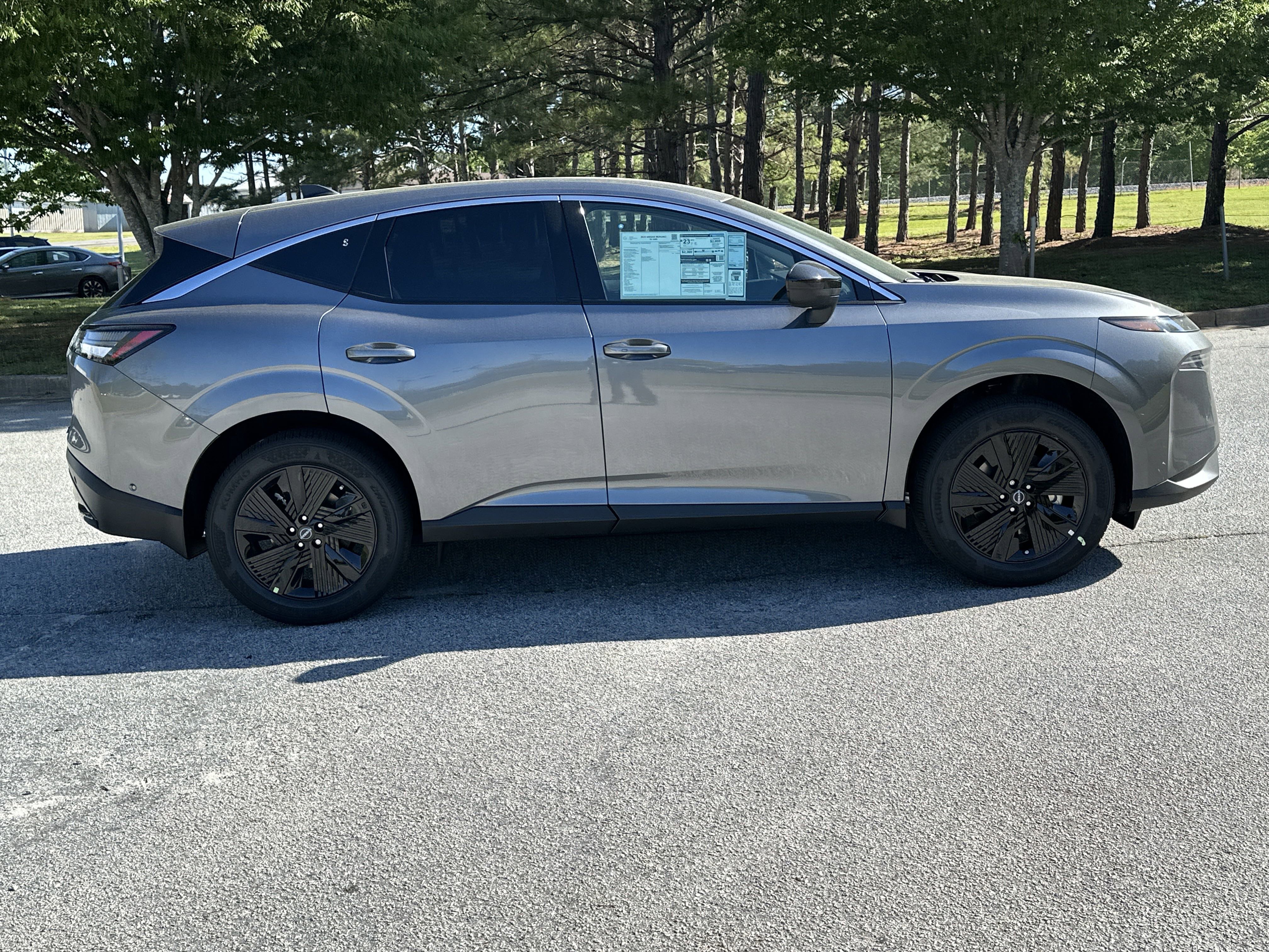 New 2025 Nissan Murano SV SUV