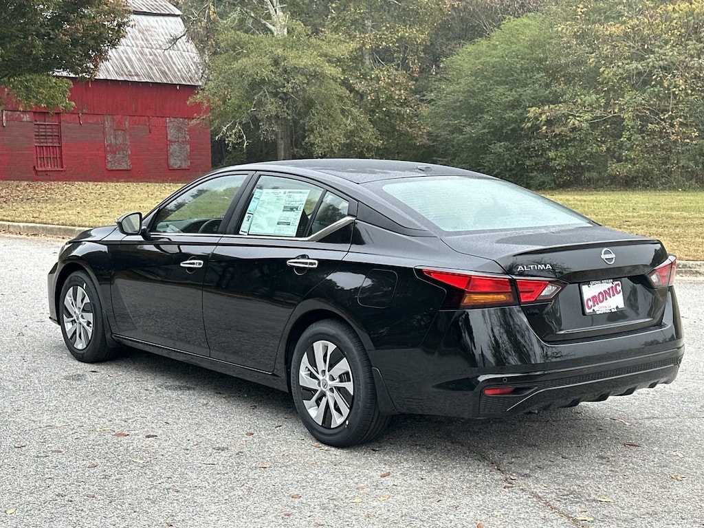 New 2025 Nissan Altima S Sedan