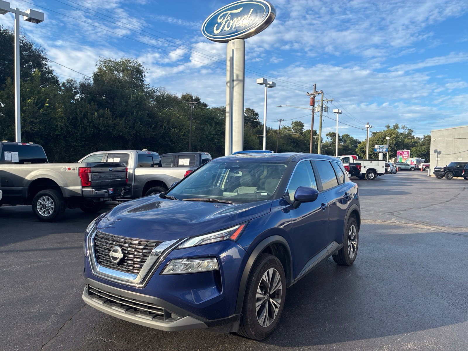 2023 Nissan Rogue SV