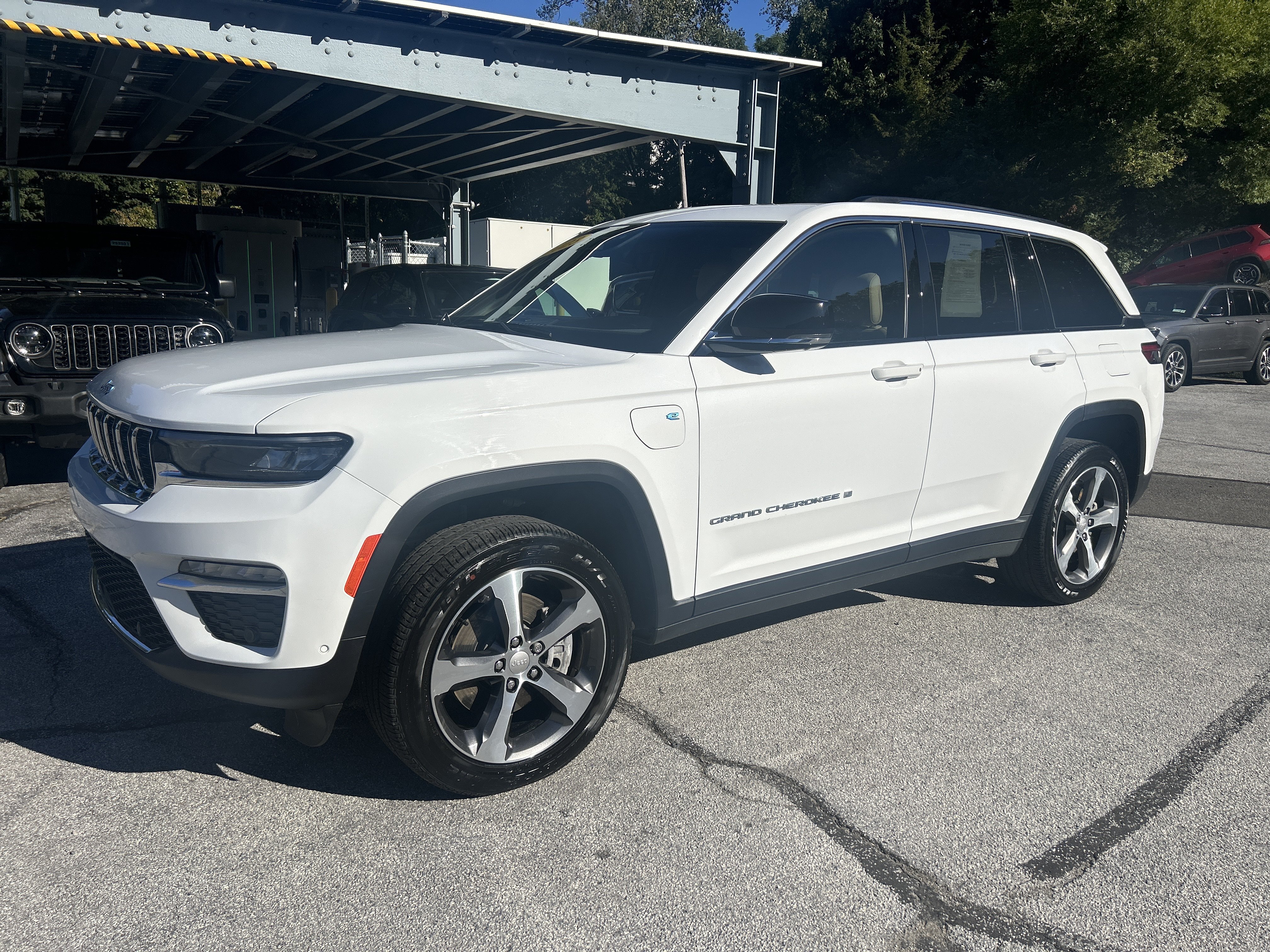Used 2023 Jeep Grand Cherokee 4xe 4DR 4WD 4x4