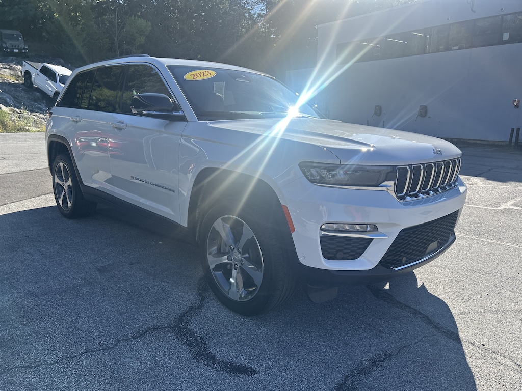 Used 2023 Jeep Grand Cherokee 4xe 4DR 4WD 4x4