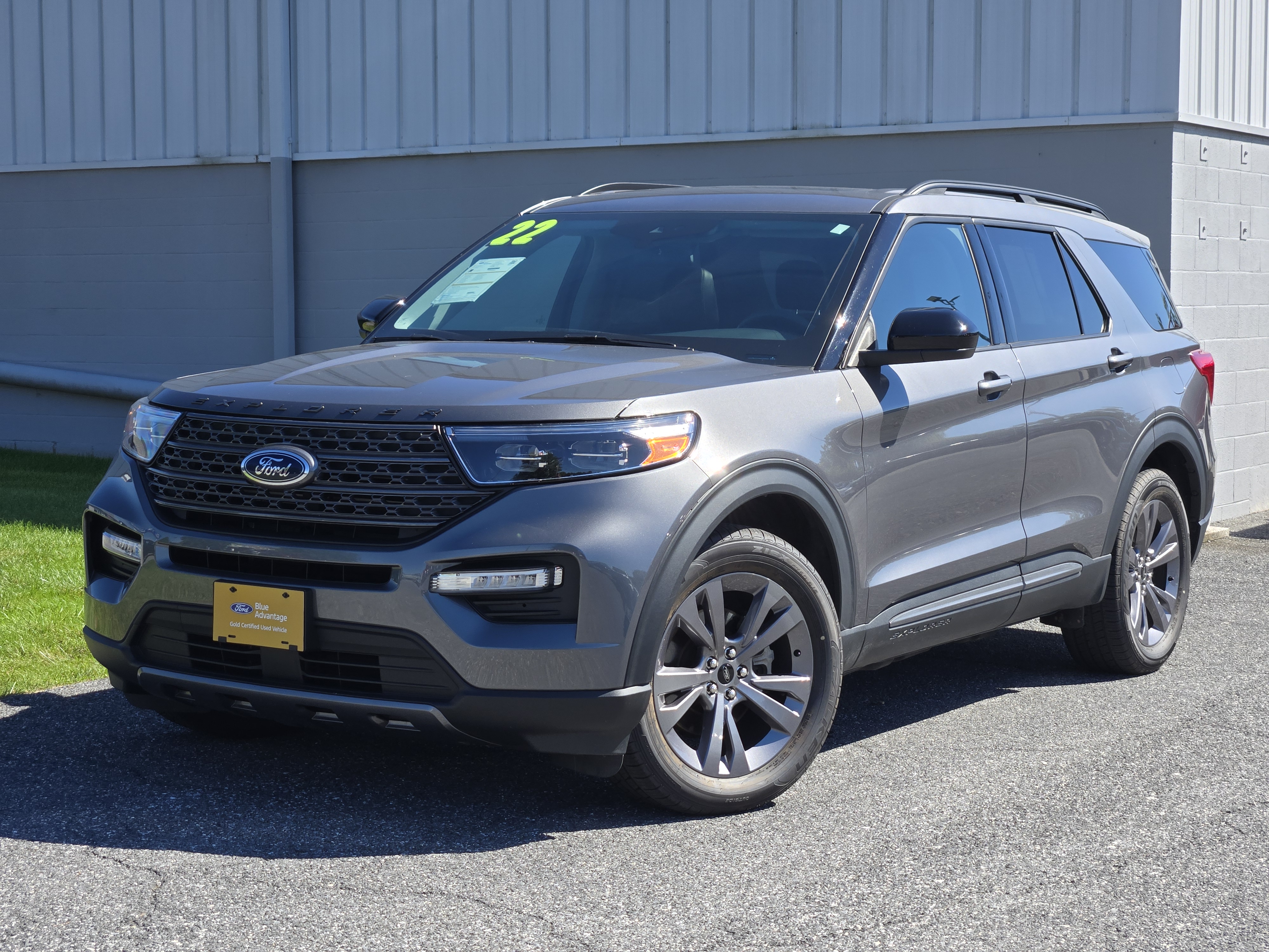 2022 Ford Explorer XLT SUV
