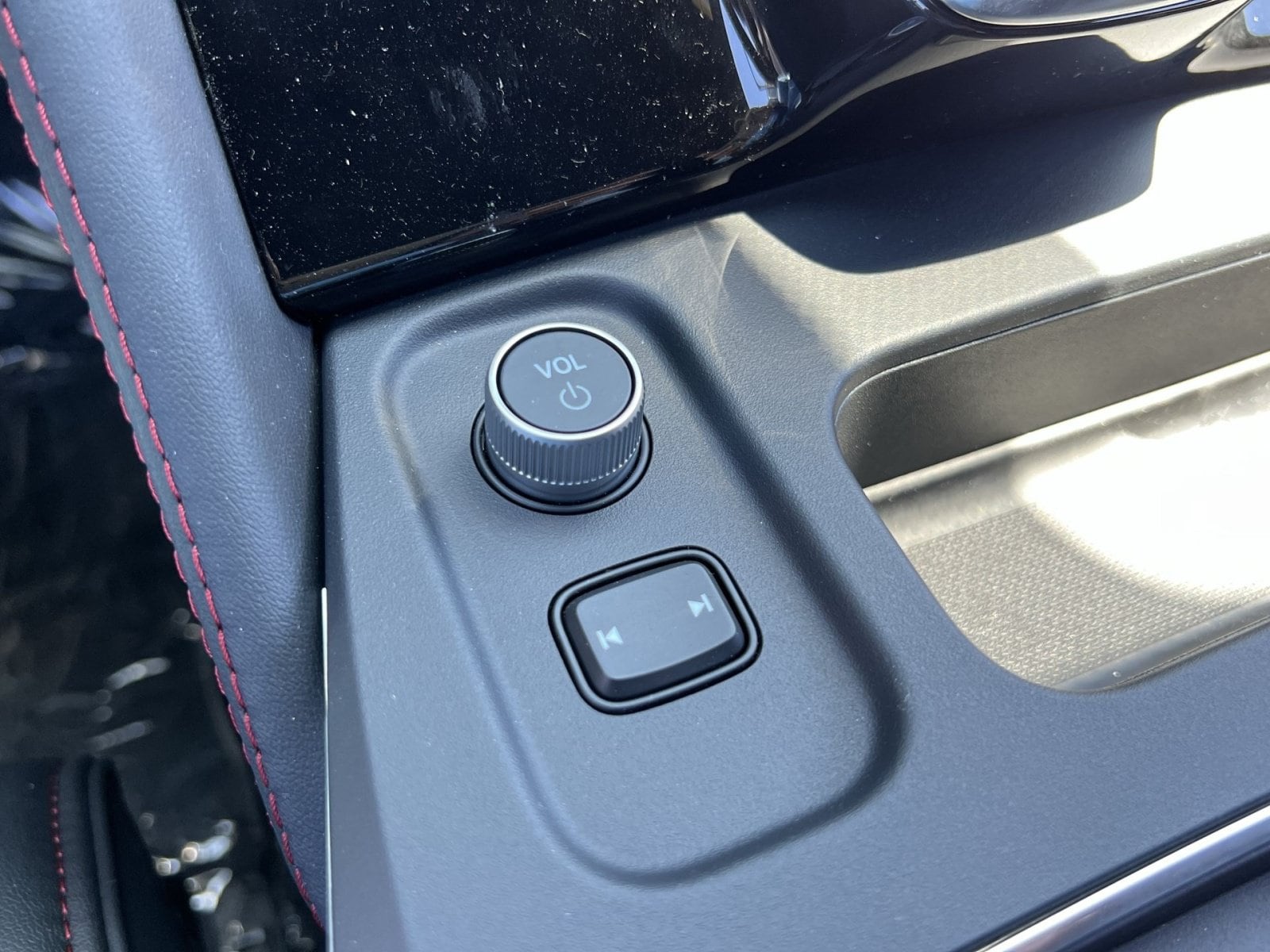 2026 Acura MDX A-Spec Package - Photo 15