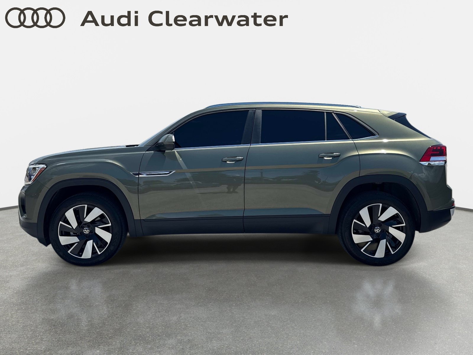Used 2025 Volkswagen Atlas Cross Sport 2.0T SE w/Technology 2.0T SE w/Technology FWD