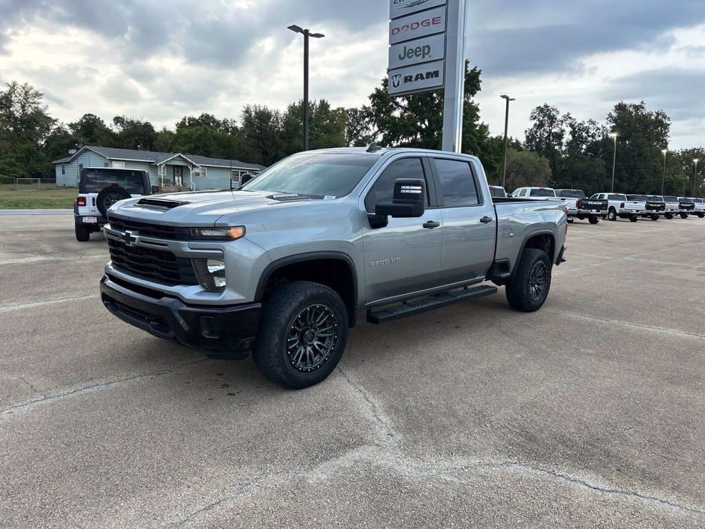 2024 Chevrolet Silverado 2500HD Custom