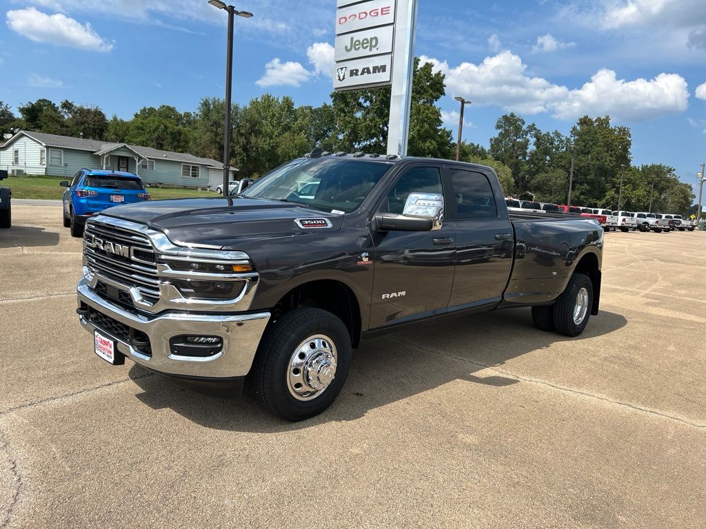 2027 RAM 3500 Pickup Laramie