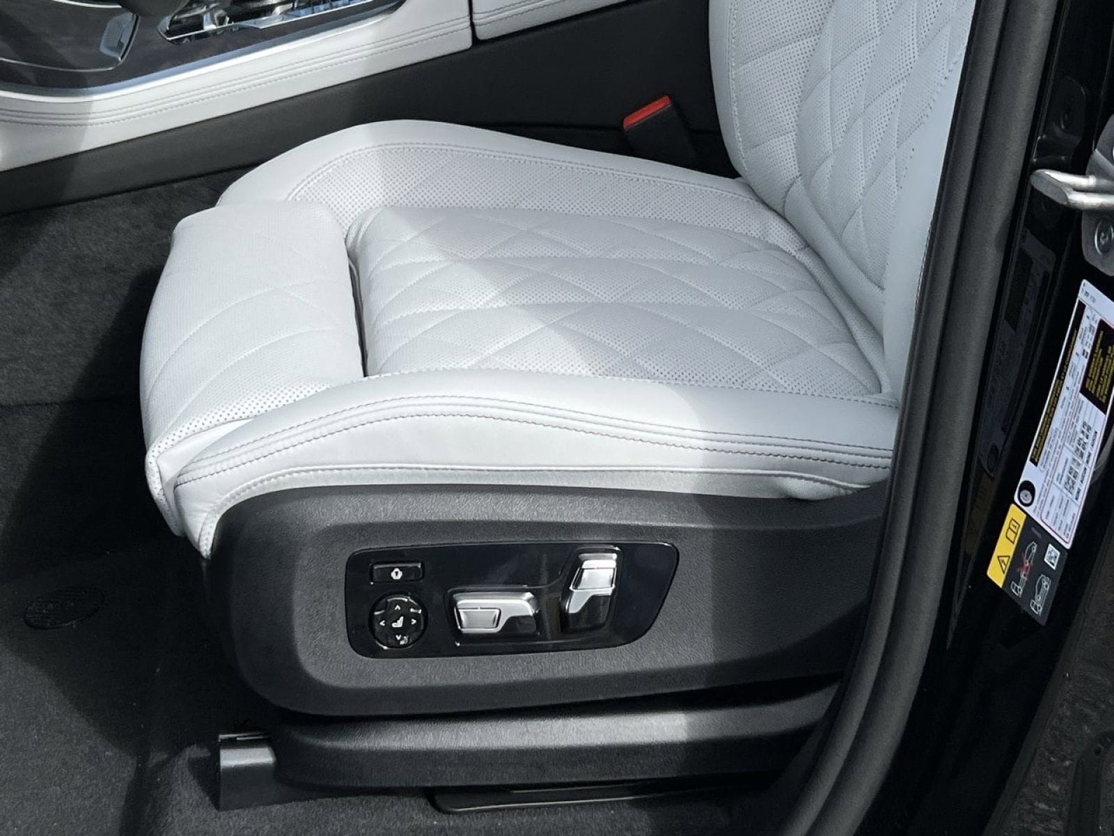 2026 BMW X5 50e - Photo 11