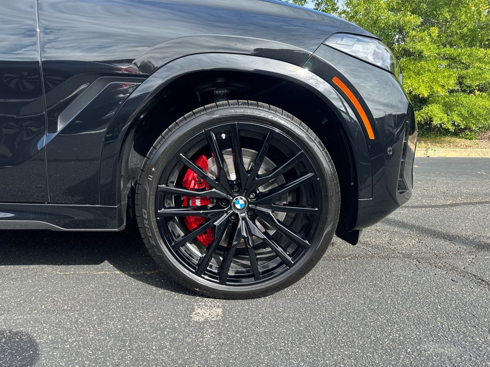 New 2027 BMW X6 M60i SUV