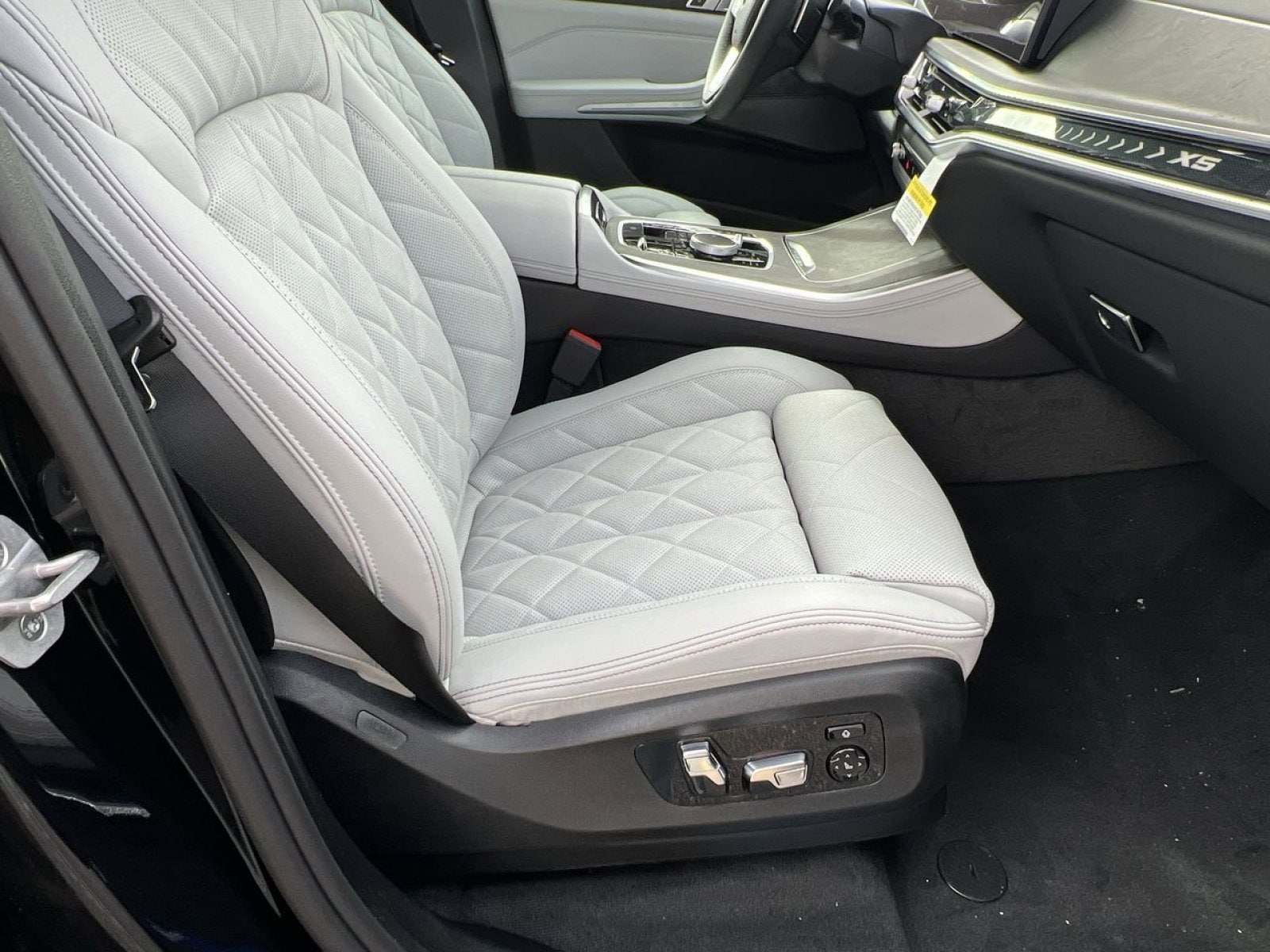 2026 BMW X5 50e - Photo 26