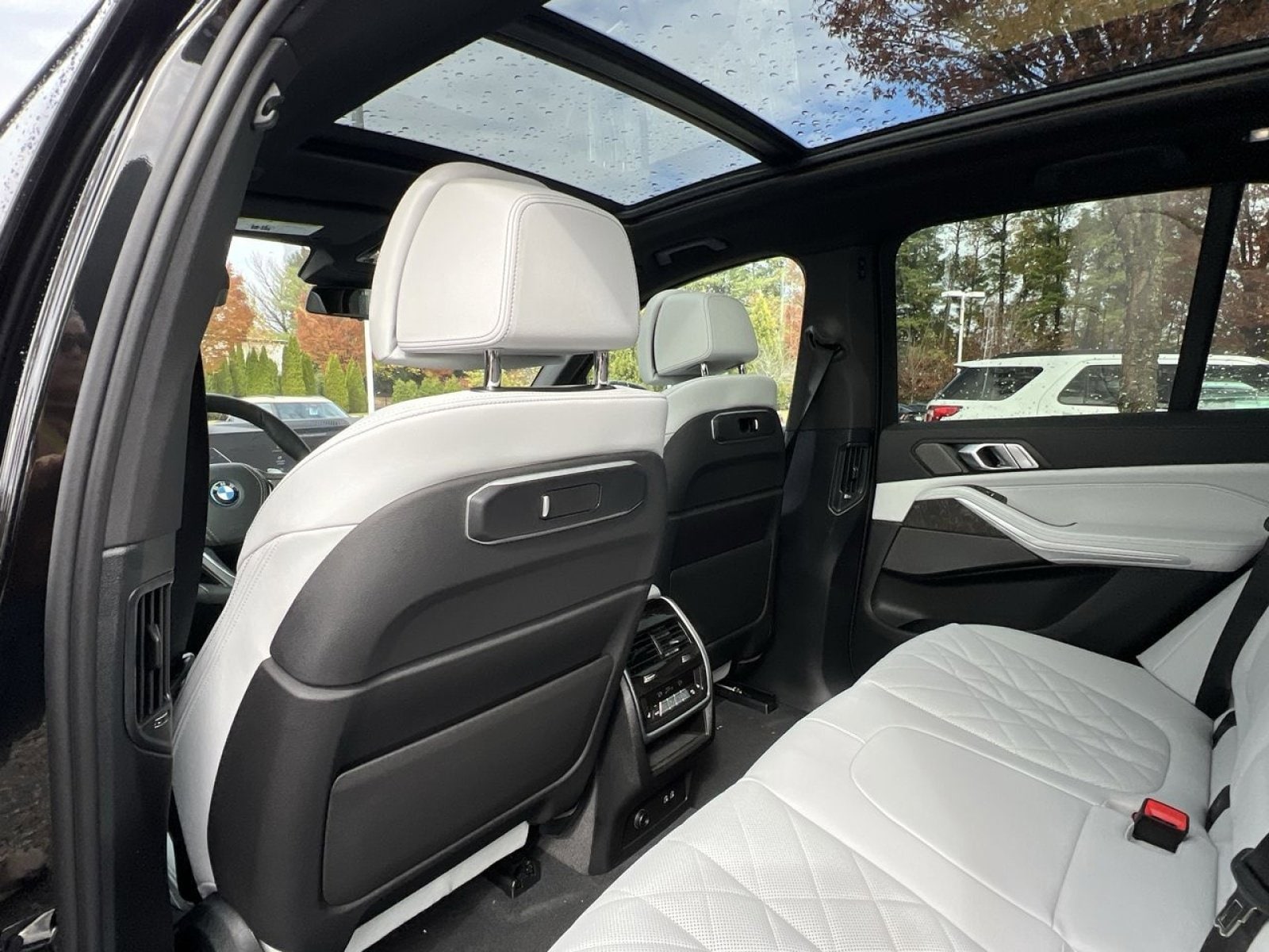 2026 BMW X5 50e - Photo 23