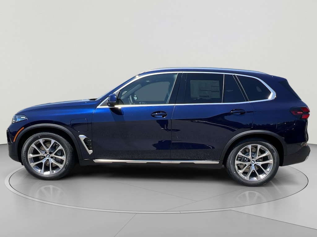New 2026 BMW X5 PHEV xDrive50e SUV