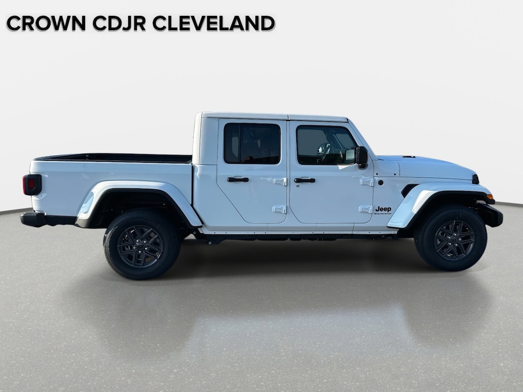 New 2025 Jeep Gladiator Sport S Pickup