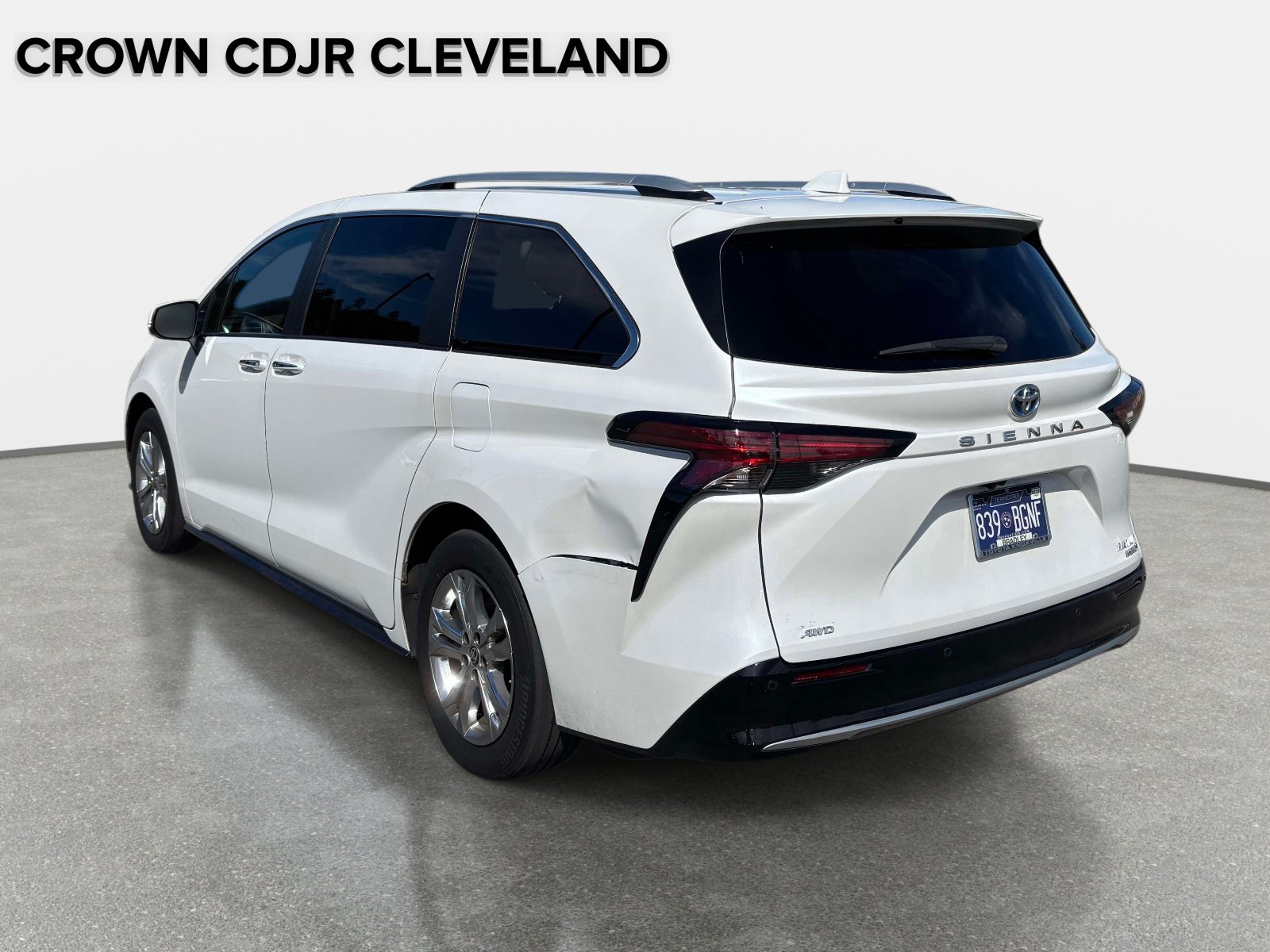 Used 2023 Toyota Sienna Platinum Platinum AWD 7-Passenger