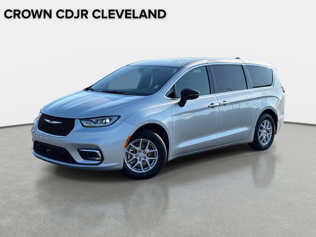 New 2026 Chrysler Pacifica Select Passenger Van