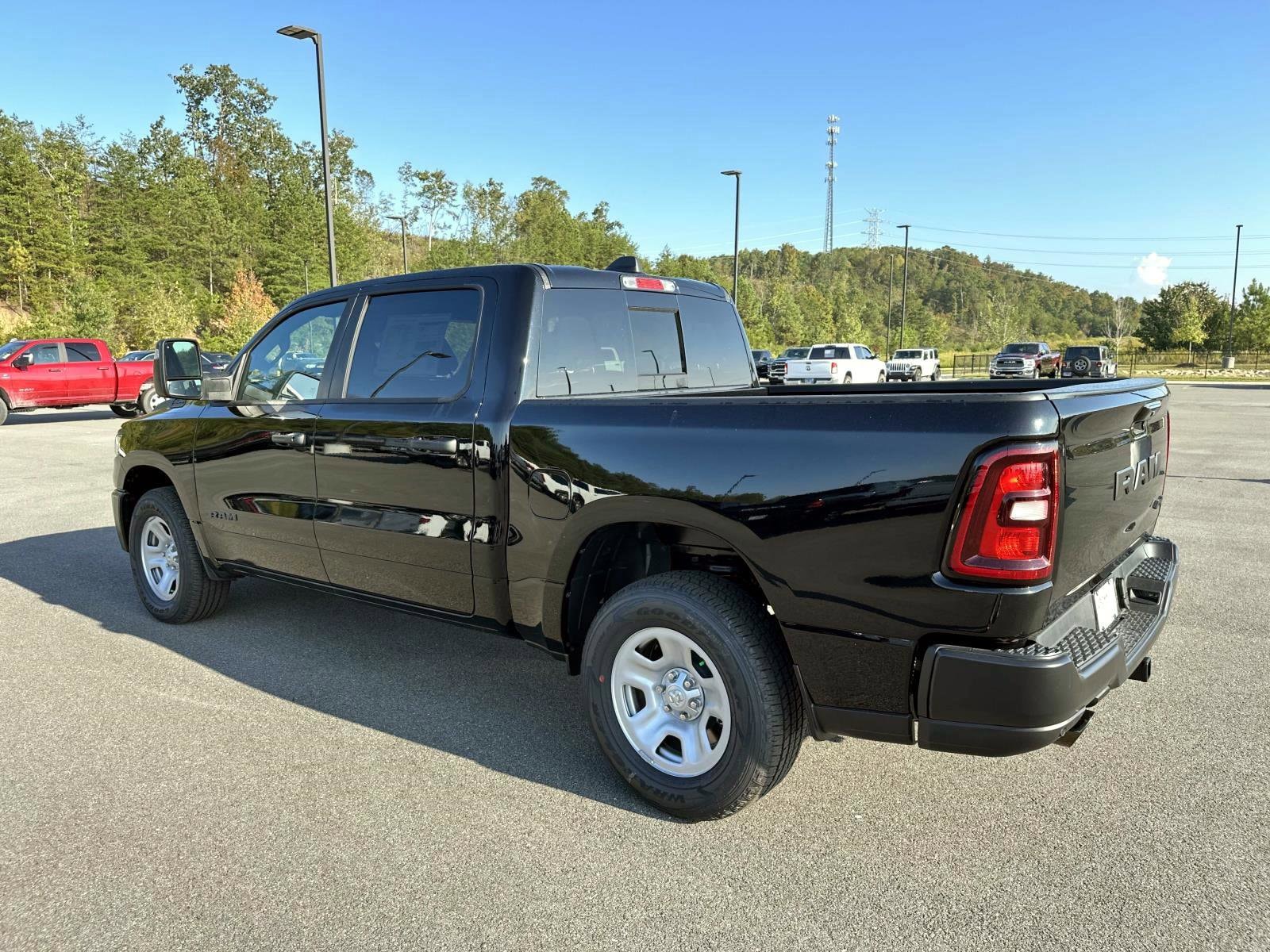 2026 RAM 1500 Tradesman - Photo 6