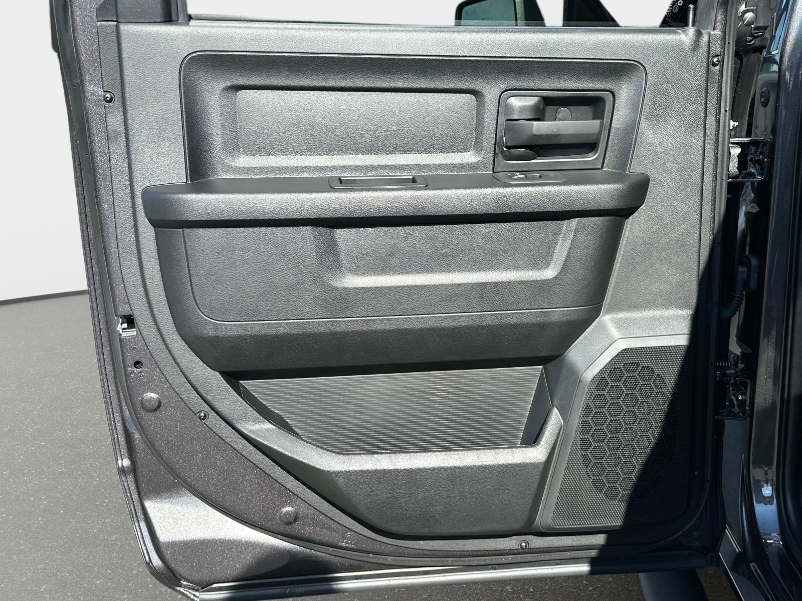 2025 RAM 2500 Tradesman - Photo 13