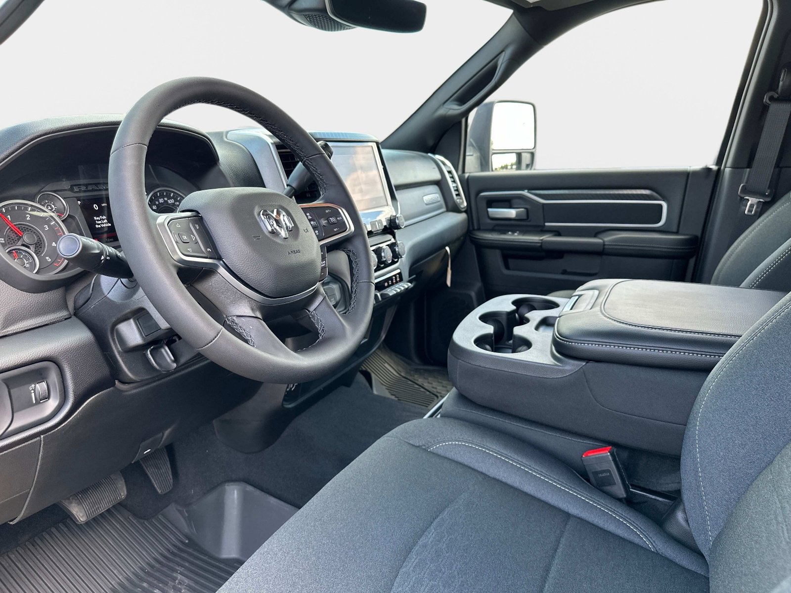 2025 RAM 2500 Big Horn - Photo 32