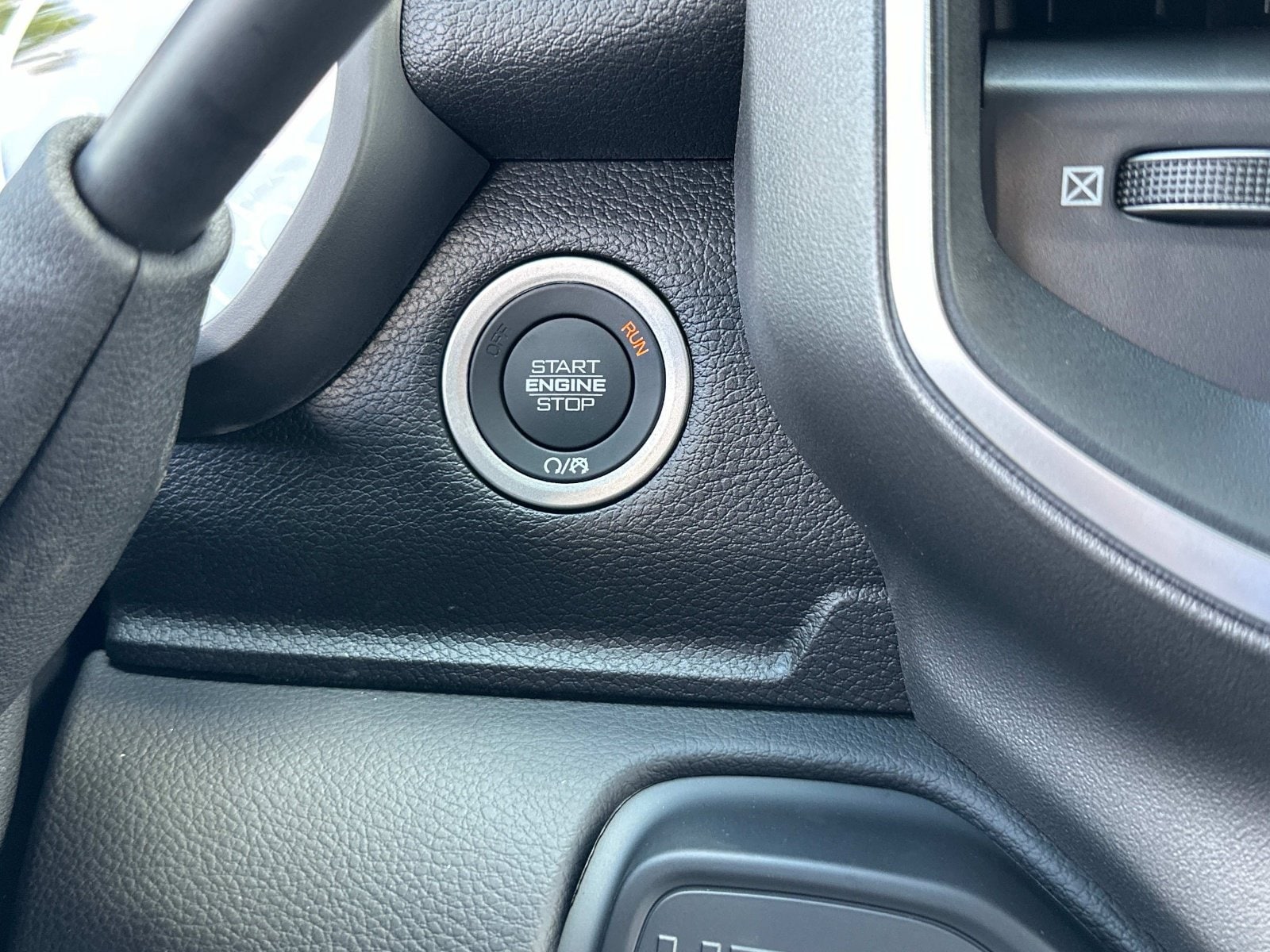 2025 RAM 2500 Big Horn - Photo 27