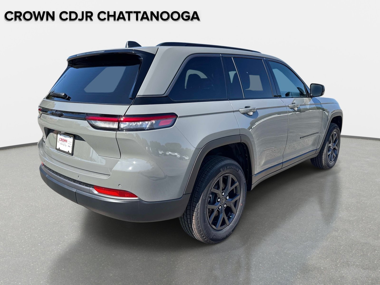 New 2027 Jeep Grand Cherokee Laredo Sport Utility